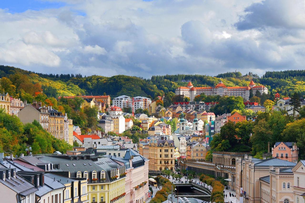 Apartments Bohemia Rhapsody Karlovy Vary Ngoại thất bức ảnh